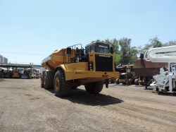 CAMION FUERA DE CARRETERA CAT D400E 0455-6